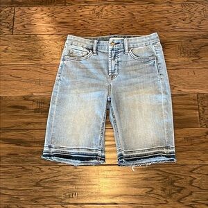 7 For All Mankind Jen7 Bermuda Shorts Mid Rise Size 2